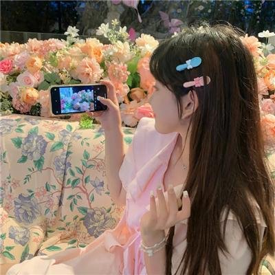 三月女郎
